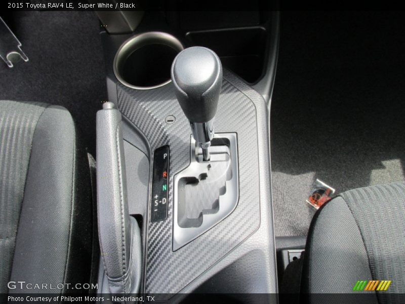 Super White / Black 2015 Toyota RAV4 LE