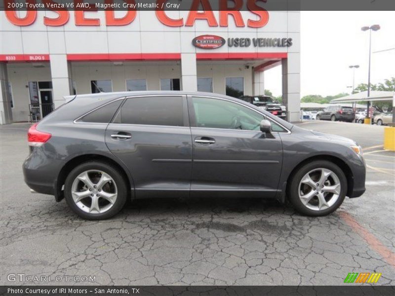 Magnetic Gray Metallic / Gray 2009 Toyota Venza V6 AWD