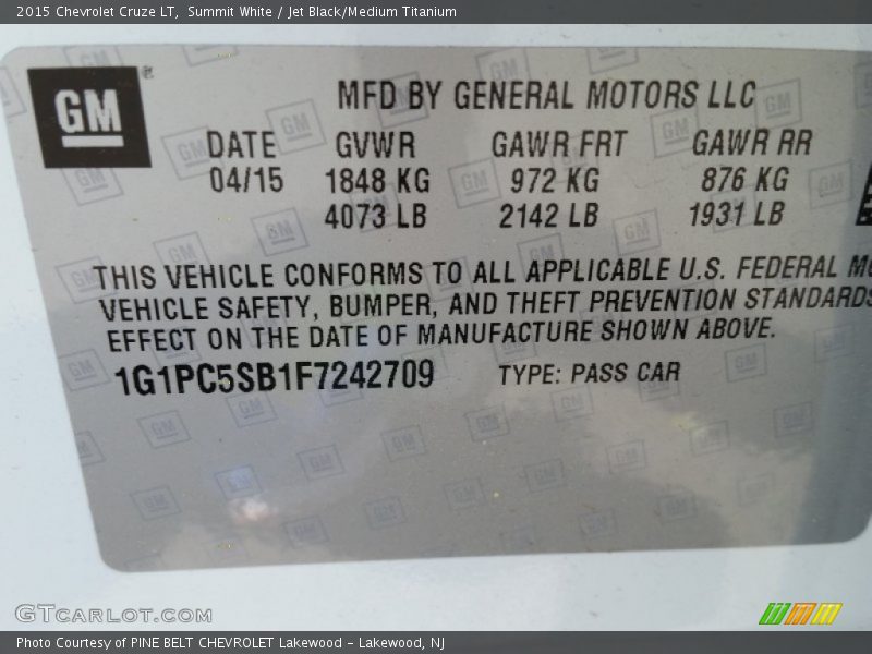 Summit White / Jet Black/Medium Titanium 2015 Chevrolet Cruze LT
