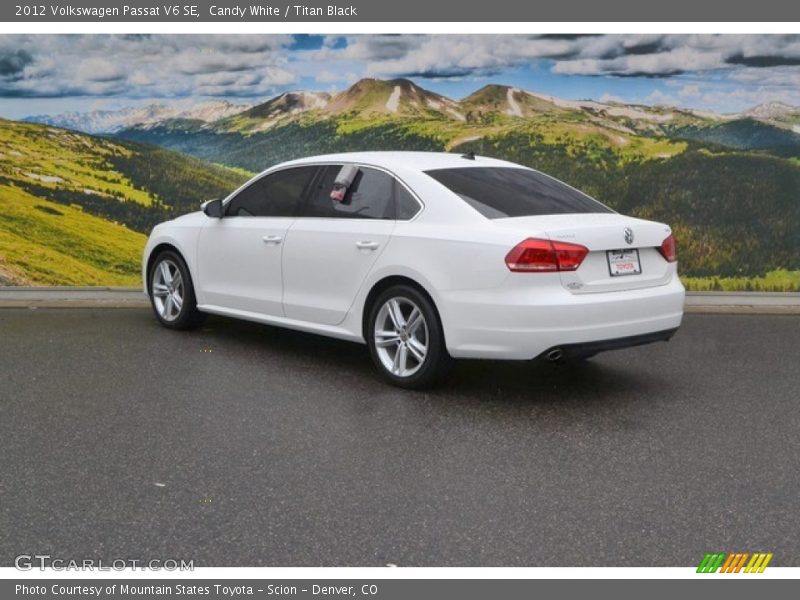 Candy White / Titan Black 2012 Volkswagen Passat V6 SE