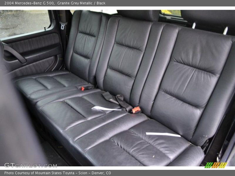 Rear Seat of 2004 G 500