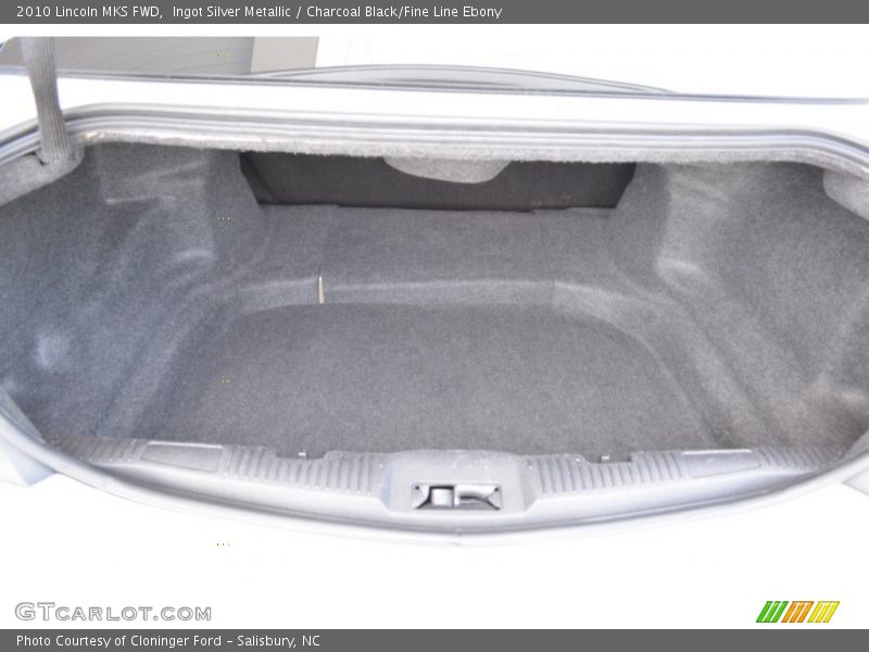 Ingot Silver Metallic / Charcoal Black/Fine Line Ebony 2010 Lincoln MKS FWD