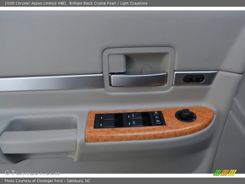 Brilliant Black Crystal Pearl / Light Graystone 2008 Chrysler Aspen Limited 4WD