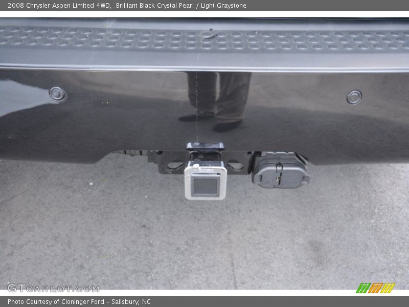 Brilliant Black Crystal Pearl / Light Graystone 2008 Chrysler Aspen Limited 4WD