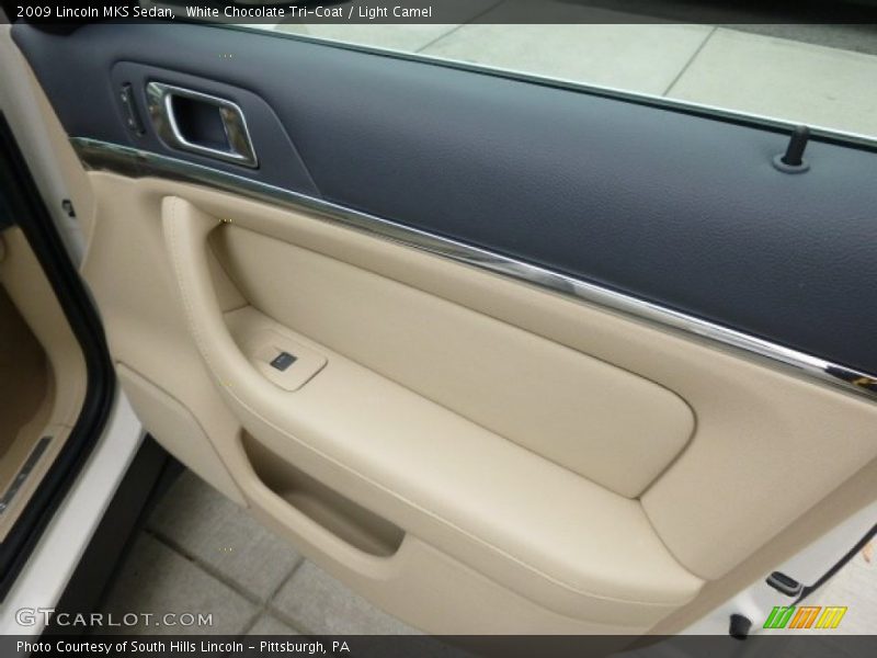 White Chocolate Tri-Coat / Light Camel 2009 Lincoln MKS Sedan