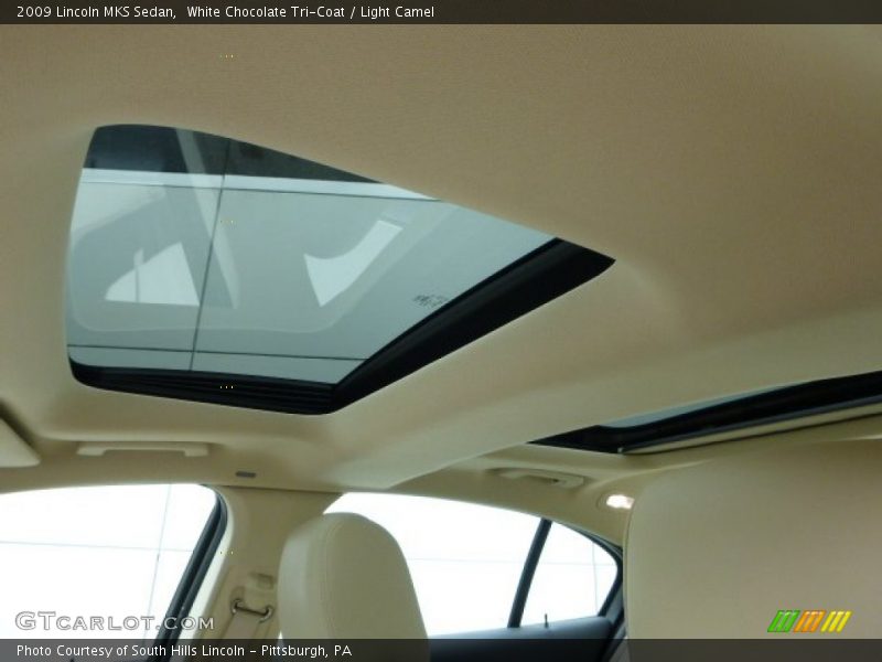 White Chocolate Tri-Coat / Light Camel 2009 Lincoln MKS Sedan