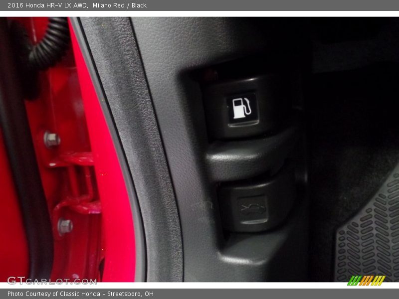Controls of 2016 HR-V LX AWD
