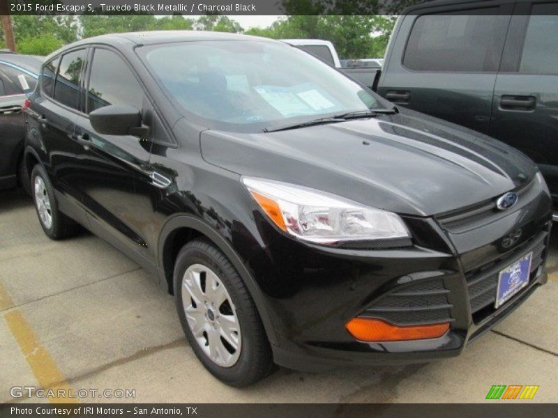 Tuxedo Black Metallic / Charcoal Black 2015 Ford Escape S