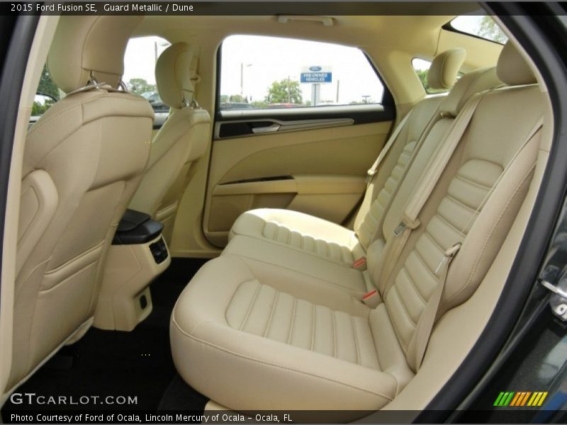 Guard Metallic / Dune 2015 Ford Fusion SE