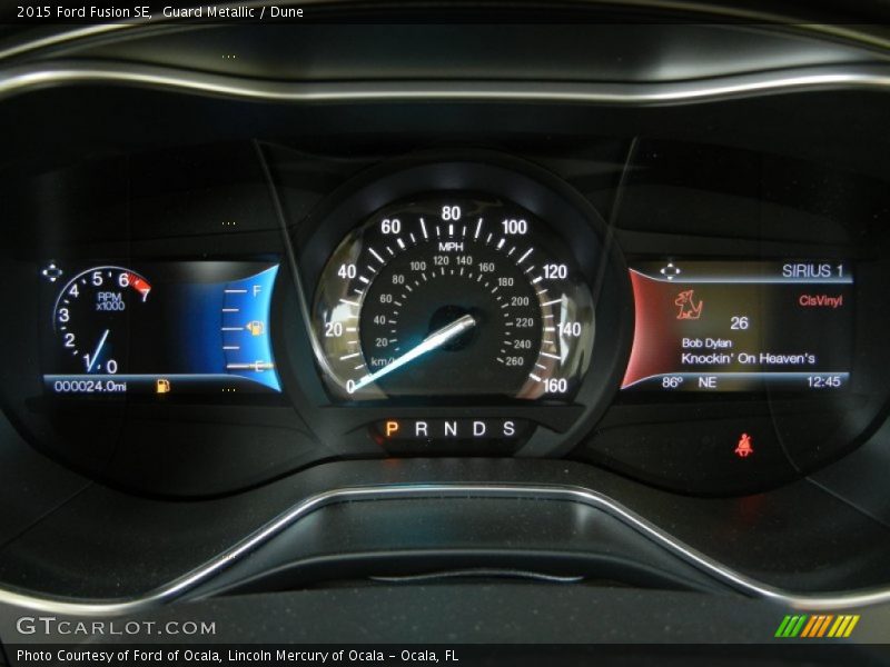 Guard Metallic / Dune 2015 Ford Fusion SE