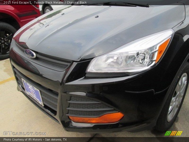 Tuxedo Black Metallic / Charcoal Black 2015 Ford Escape S