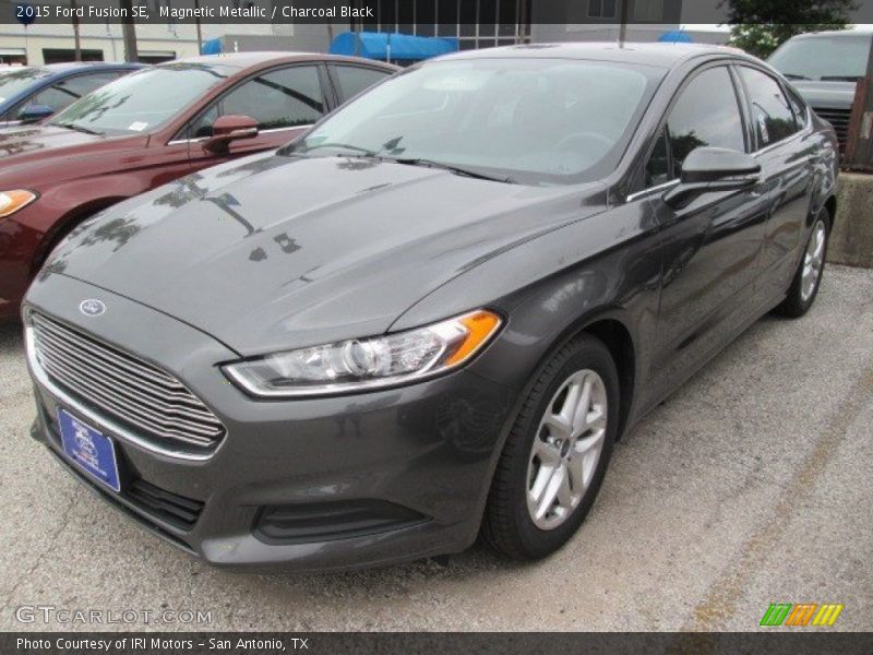 Magnetic Metallic / Charcoal Black 2015 Ford Fusion SE