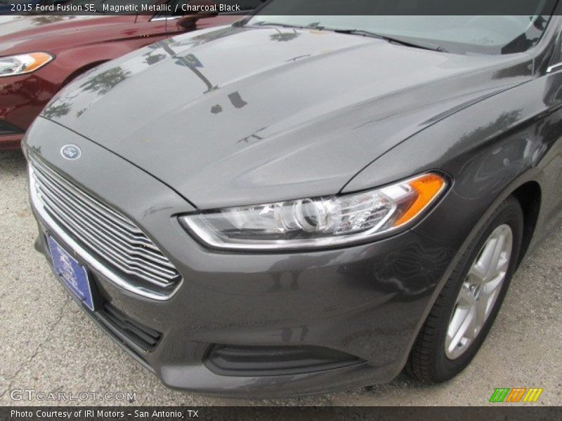 Magnetic Metallic / Charcoal Black 2015 Ford Fusion SE