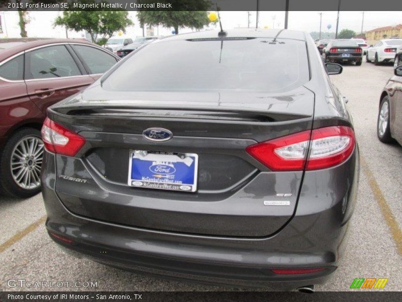 Magnetic Metallic / Charcoal Black 2015 Ford Fusion SE