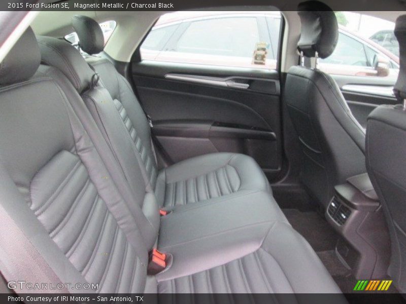 Magnetic Metallic / Charcoal Black 2015 Ford Fusion SE
