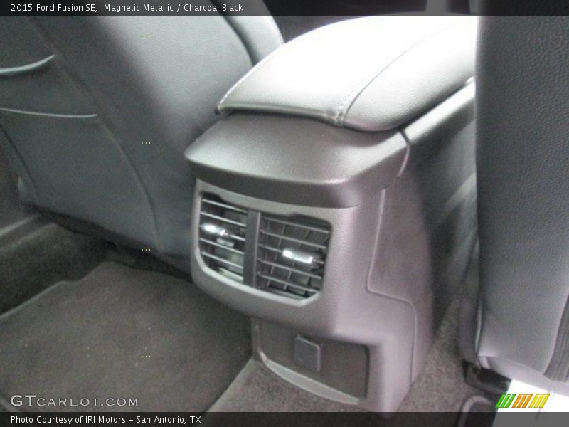 Magnetic Metallic / Charcoal Black 2015 Ford Fusion SE