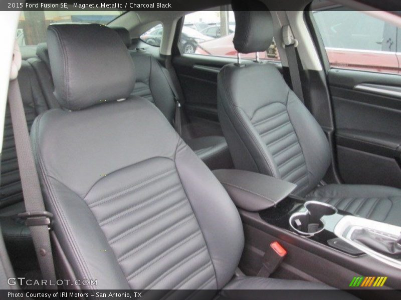 Magnetic Metallic / Charcoal Black 2015 Ford Fusion SE