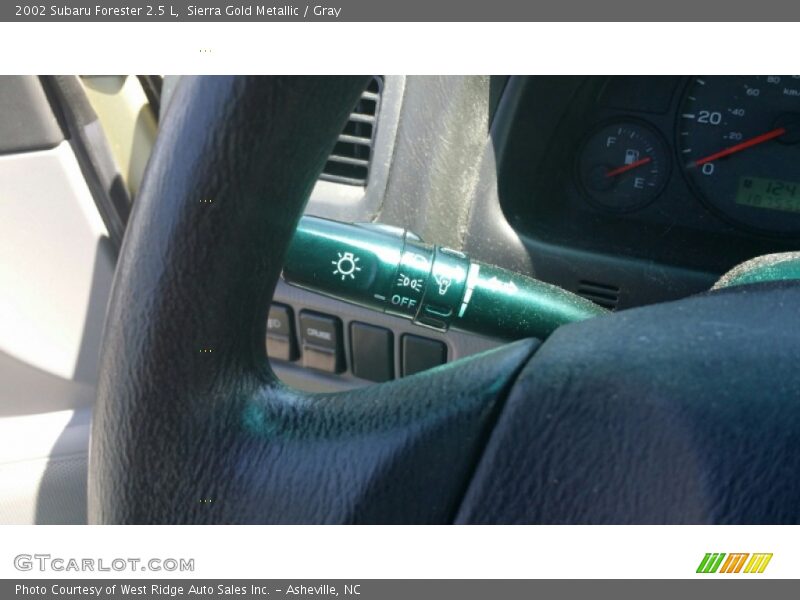 Sierra Gold Metallic / Gray 2002 Subaru Forester 2.5 L
