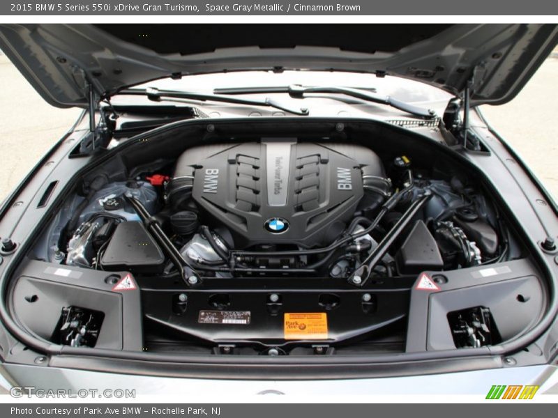 Space Gray Metallic / Cinnamon Brown 2015 BMW 5 Series 550i xDrive Gran Turismo