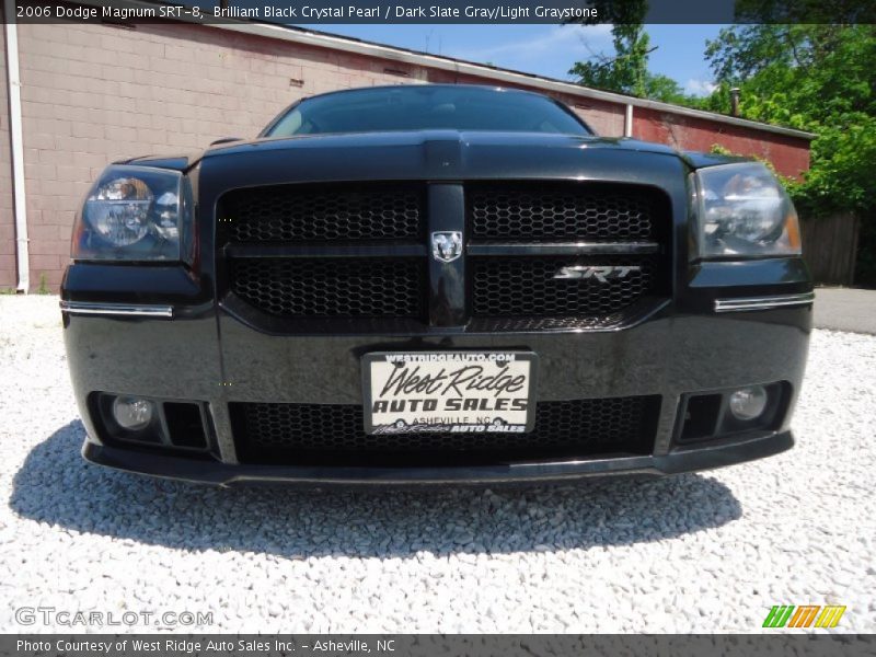 Brilliant Black Crystal Pearl / Dark Slate Gray/Light Graystone 2006 Dodge Magnum SRT-8
