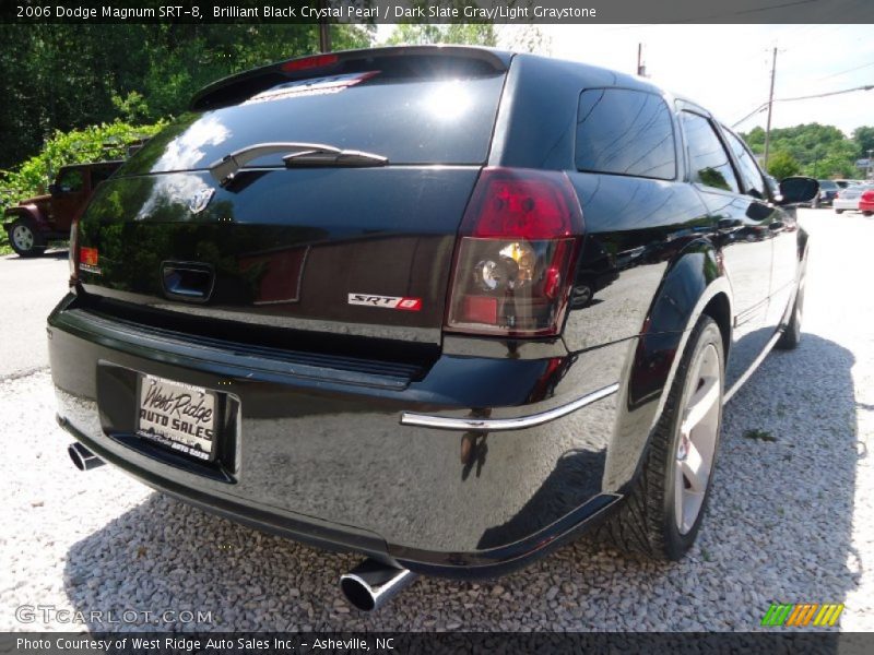 Brilliant Black Crystal Pearl / Dark Slate Gray/Light Graystone 2006 Dodge Magnum SRT-8