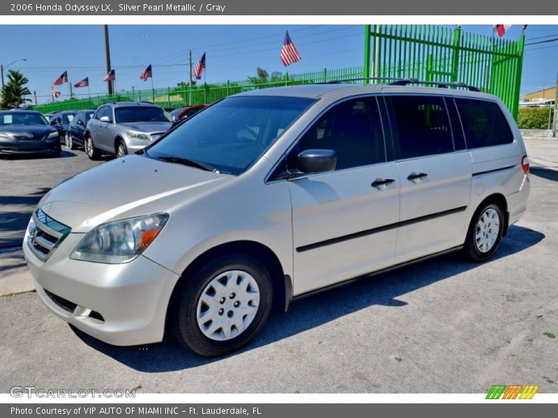 Front 3/4 View of 2006 Odyssey LX