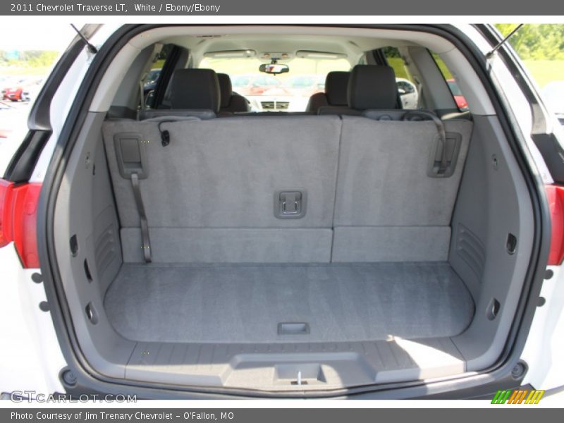White / Ebony/Ebony 2011 Chevrolet Traverse LT