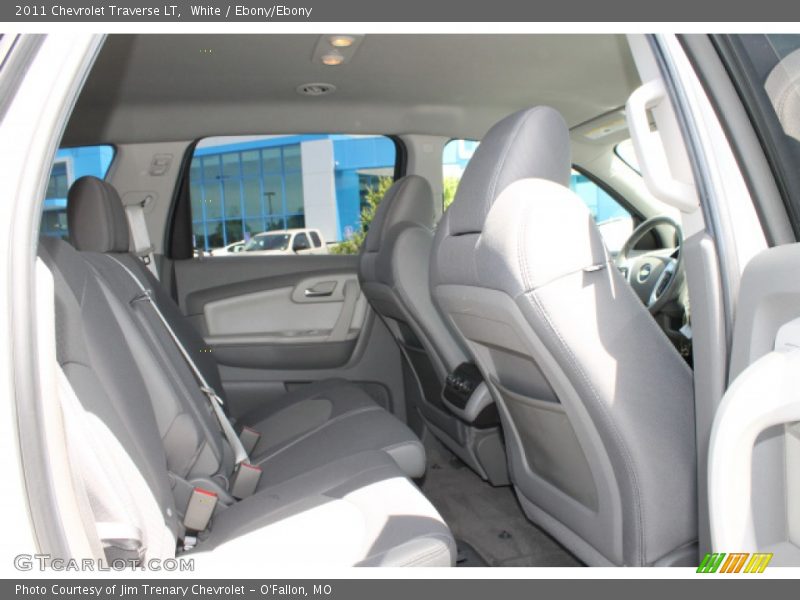 White / Ebony/Ebony 2011 Chevrolet Traverse LT