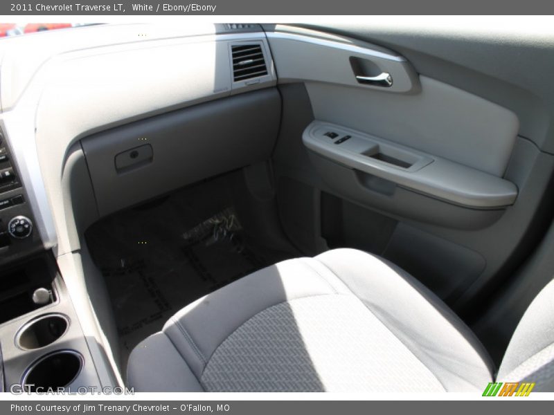 White / Ebony/Ebony 2011 Chevrolet Traverse LT