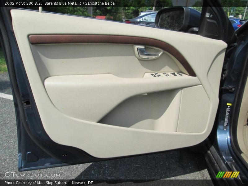 Barents Blue Metallic / Sandstone Beige 2009 Volvo S80 3.2