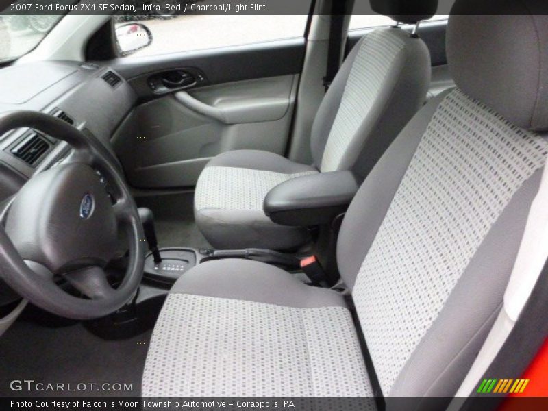 Infra-Red / Charcoal/Light Flint 2007 Ford Focus ZX4 SE Sedan