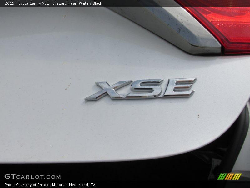 Blizzard Pearl White / Black 2015 Toyota Camry XSE
