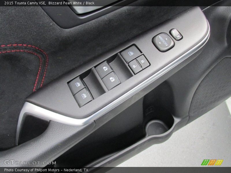 Blizzard Pearl White / Black 2015 Toyota Camry XSE