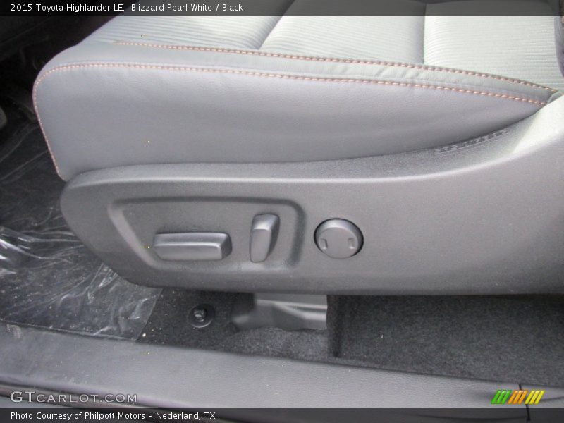 Blizzard Pearl White / Black 2015 Toyota Highlander LE