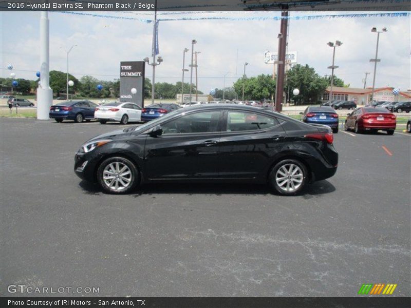 Phantom Black / Beige 2016 Hyundai Elantra SE