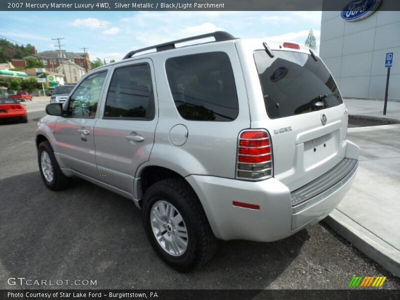 Silver Metallic / Black/Light Parchment 2007 Mercury Mariner Luxury 4WD