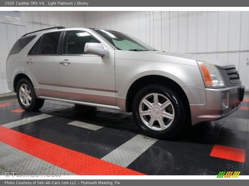 Light Platinum / Ebony 2005 Cadillac SRX V6