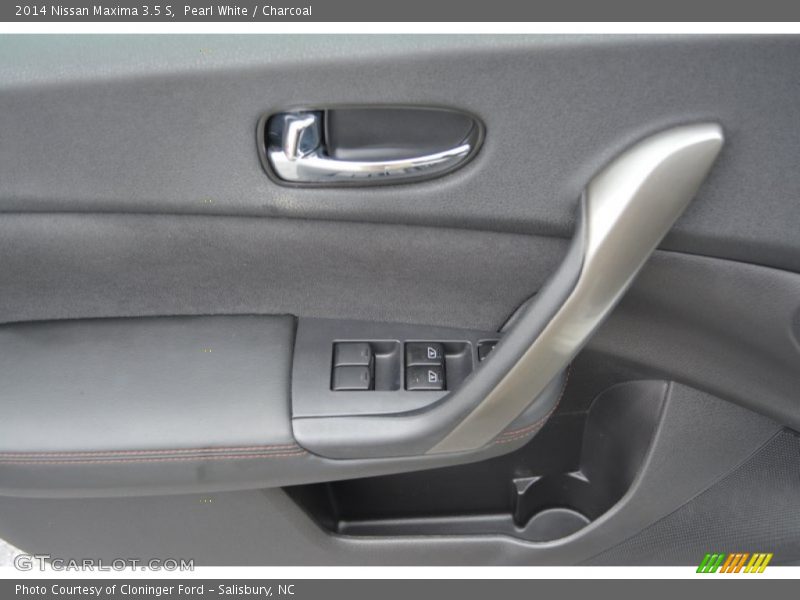 Pearl White / Charcoal 2014 Nissan Maxima 3.5 S