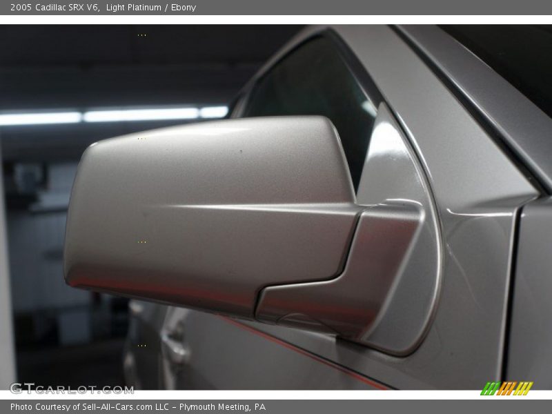 Light Platinum / Ebony 2005 Cadillac SRX V6