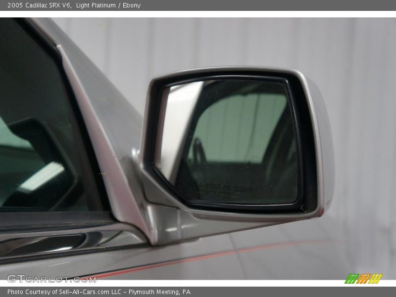 Light Platinum / Ebony 2005 Cadillac SRX V6
