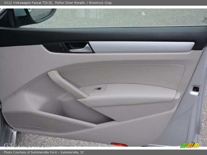 Reflex Silver Metallic / Moonrock Gray 2012 Volkswagen Passat TDI SE