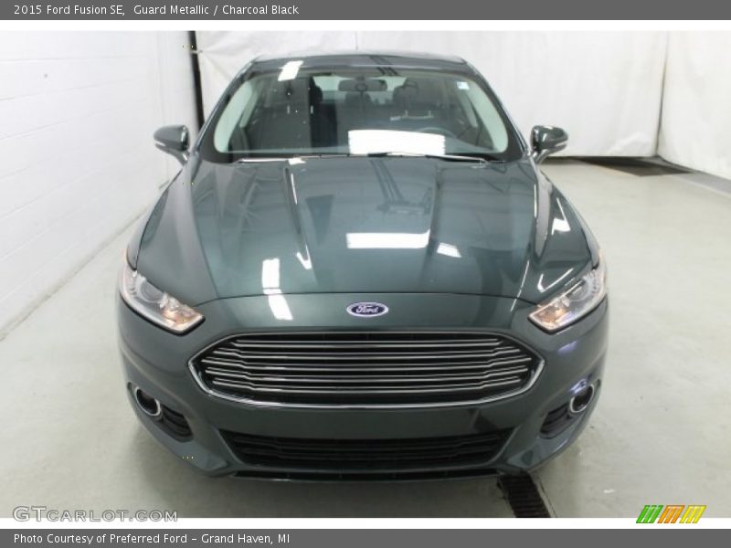 Guard Metallic / Charcoal Black 2015 Ford Fusion SE