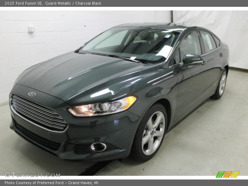 Guard Metallic / Charcoal Black 2015 Ford Fusion SE