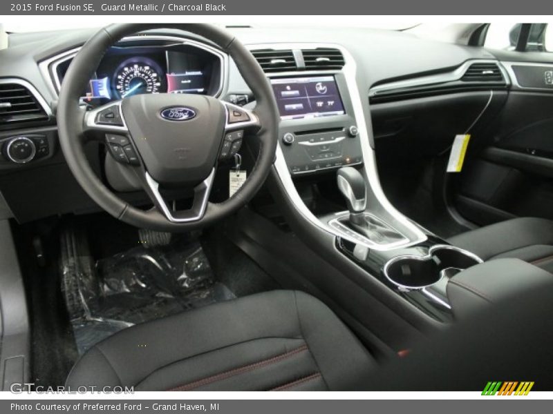 Guard Metallic / Charcoal Black 2015 Ford Fusion SE