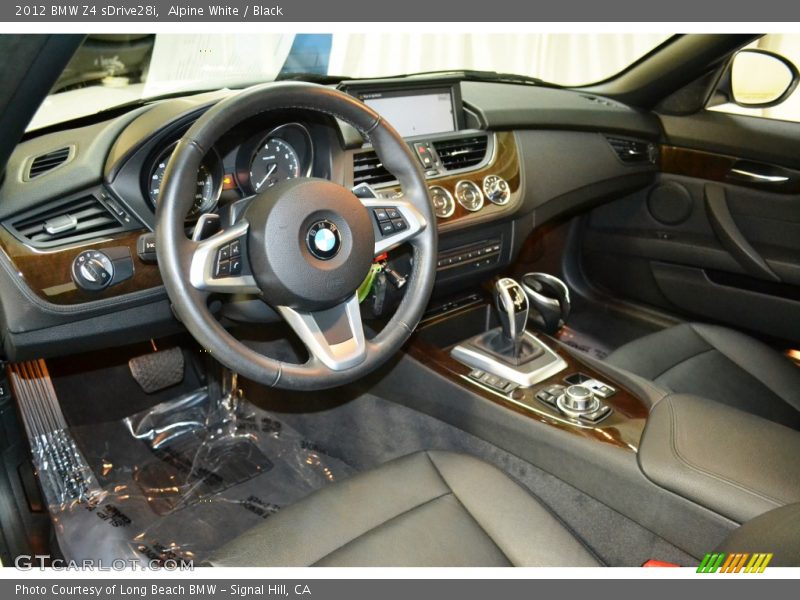 Alpine White / Black 2012 BMW Z4 sDrive28i