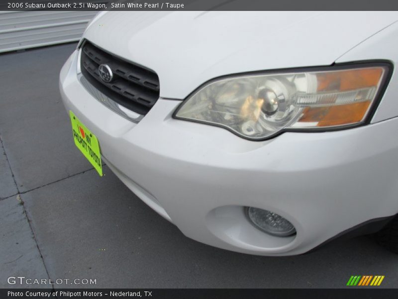 Satin White Pearl / Taupe 2006 Subaru Outback 2.5i Wagon