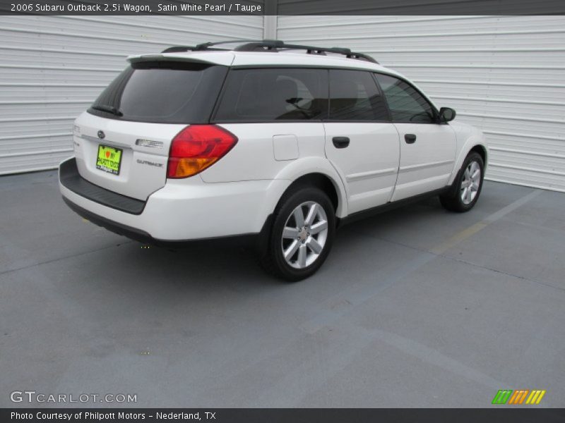 Satin White Pearl / Taupe 2006 Subaru Outback 2.5i Wagon