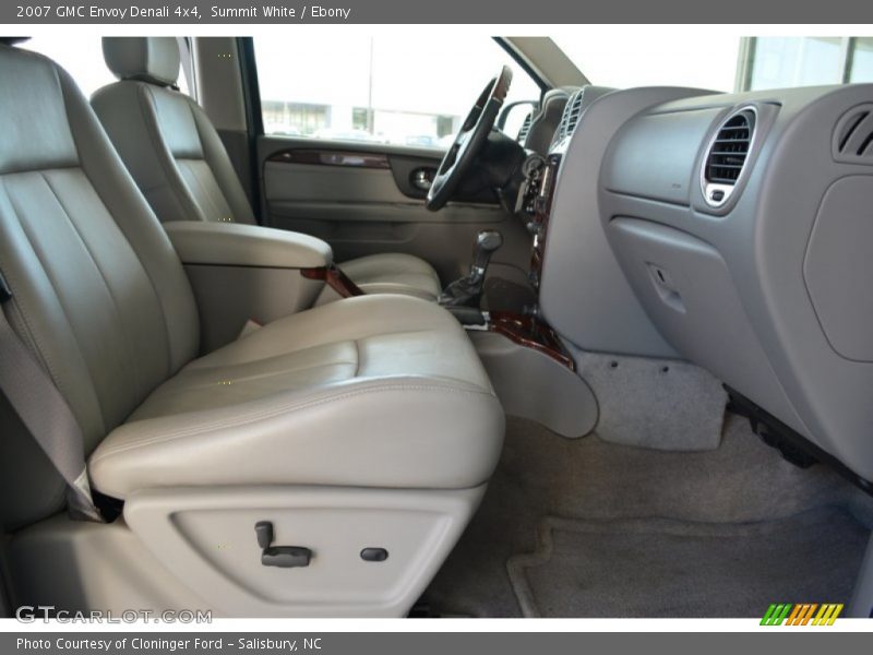 Summit White / Ebony 2007 GMC Envoy Denali 4x4