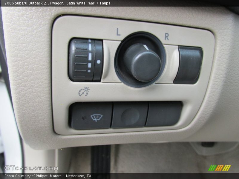 Satin White Pearl / Taupe 2006 Subaru Outback 2.5i Wagon