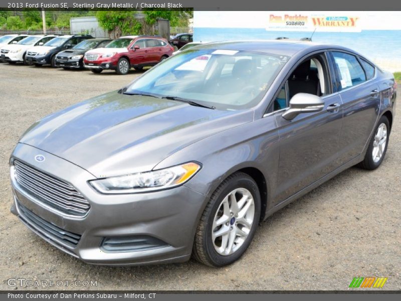 Sterling Gray Metallic / Charcoal Black 2013 Ford Fusion SE